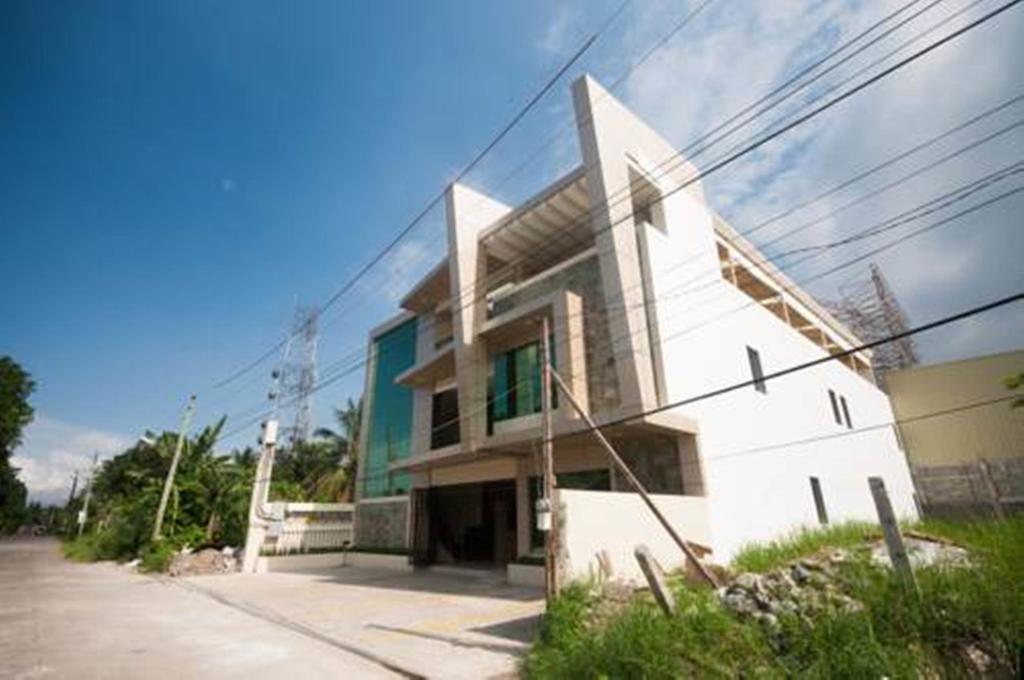 Nf Suites Davao Zewnętrze zdjęcie