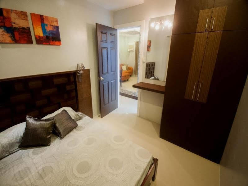 Nf Suites Davao Zewnętrze zdjęcie