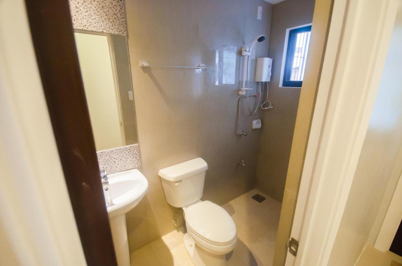 Nf Suites Davao Zewnętrze zdjęcie