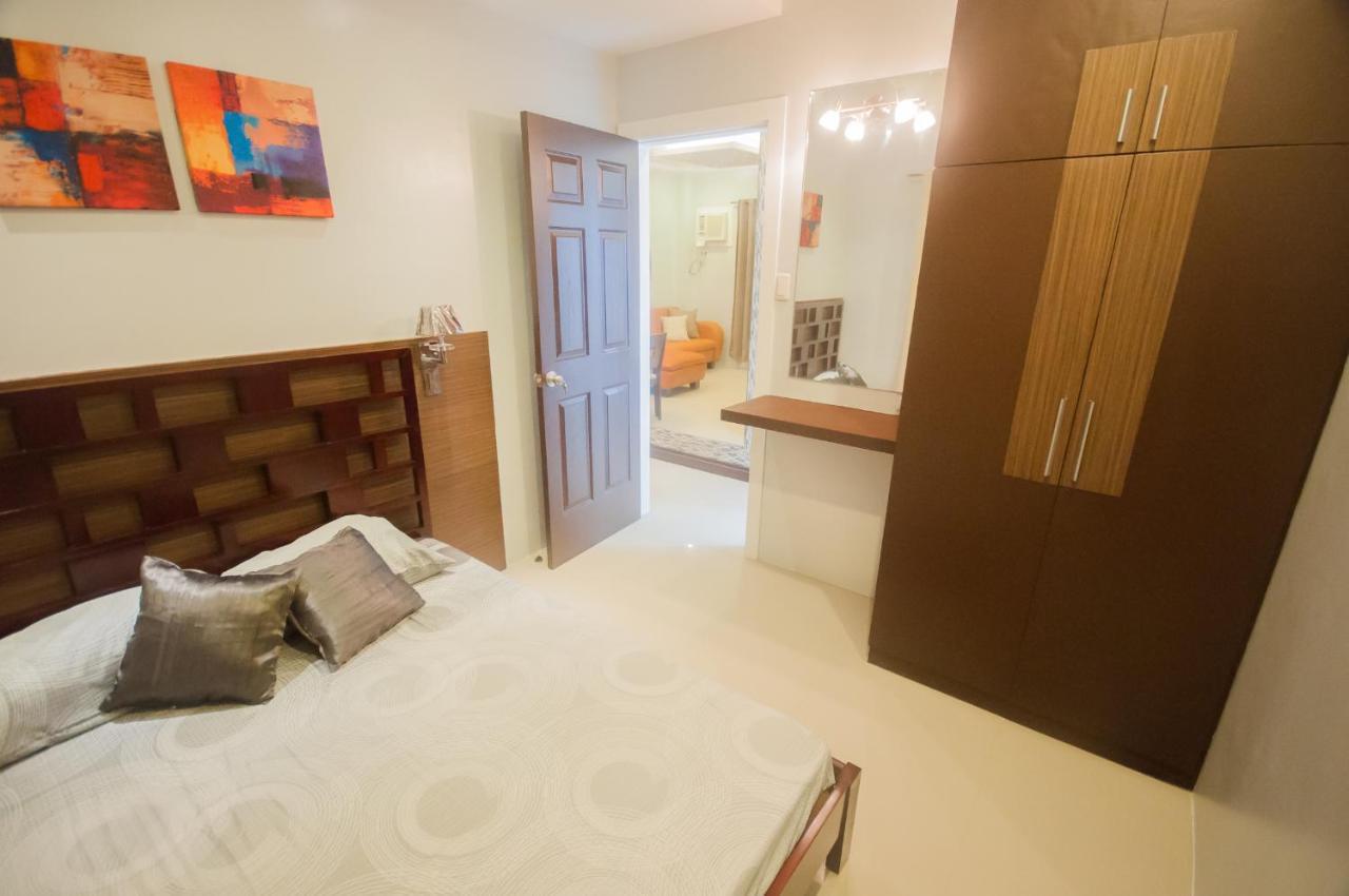 Nf Suites Davao Zewnętrze zdjęcie